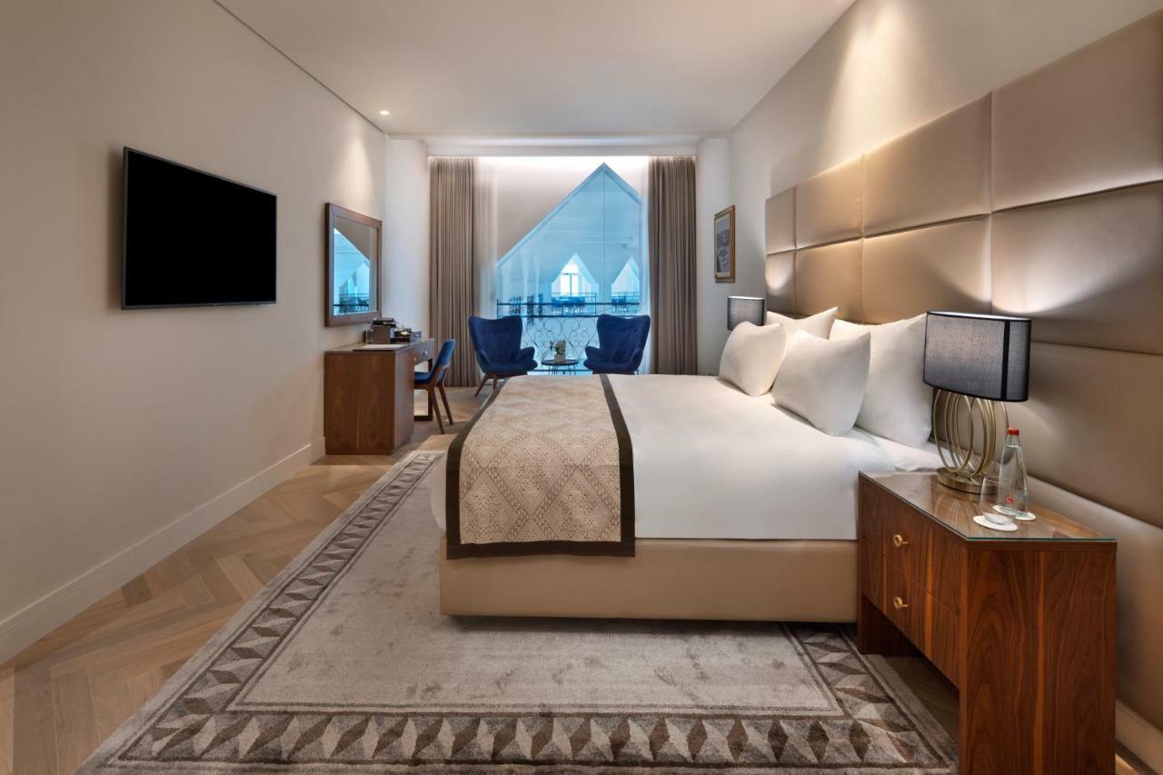 Hotel Herbert Samuel Opera 3*