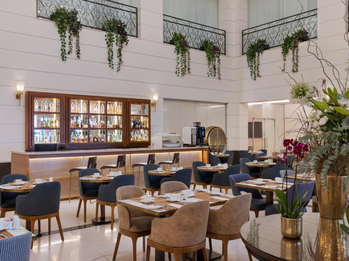 Herbert Samuel Opera Hotel 3*